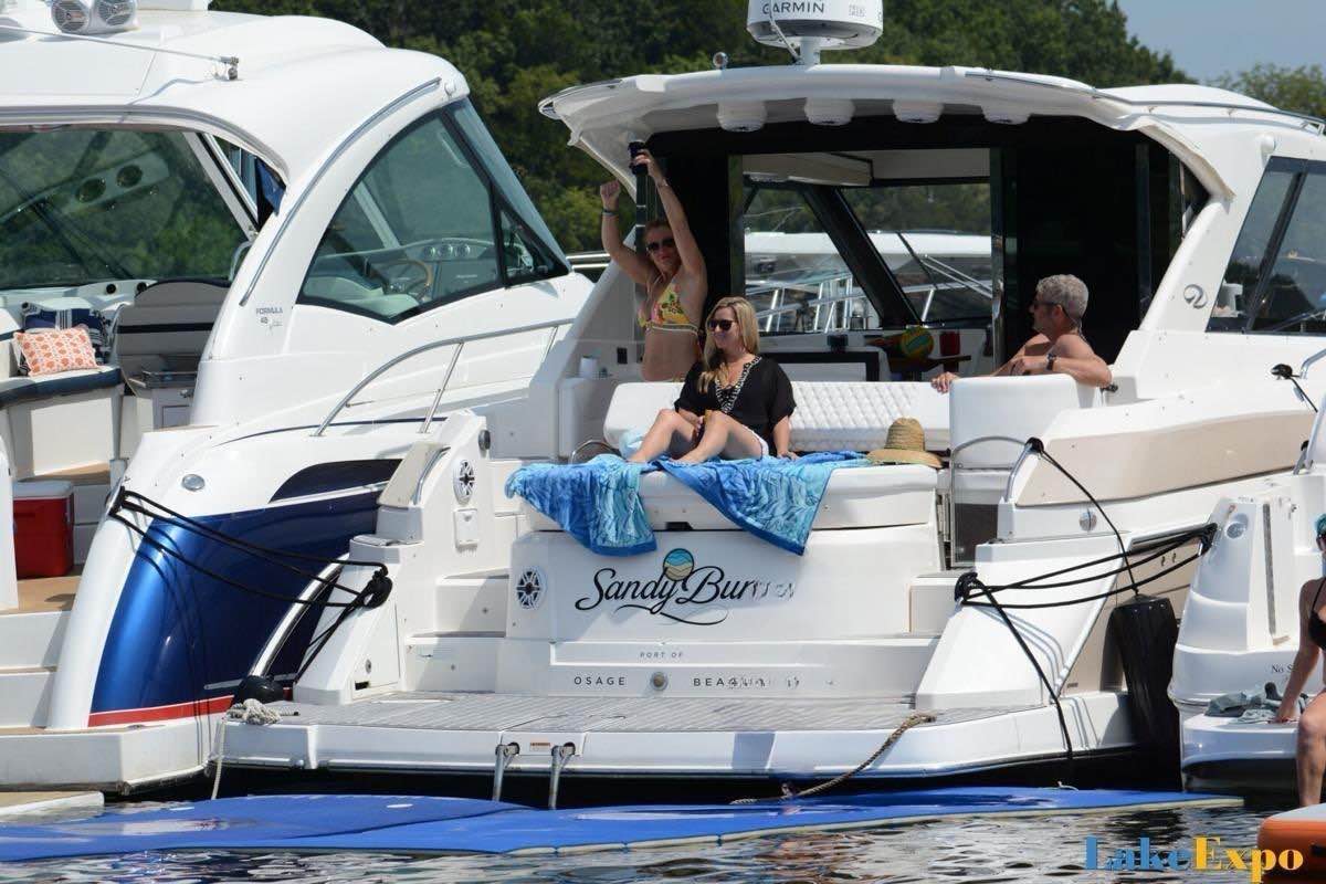 Friday and Sunday boat charter Lake of the Ozarks Missouri